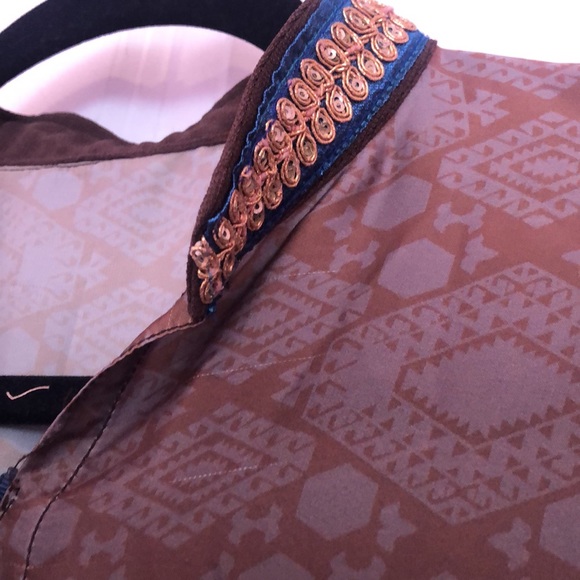 Dubai Silk top - Picture 2 of 5